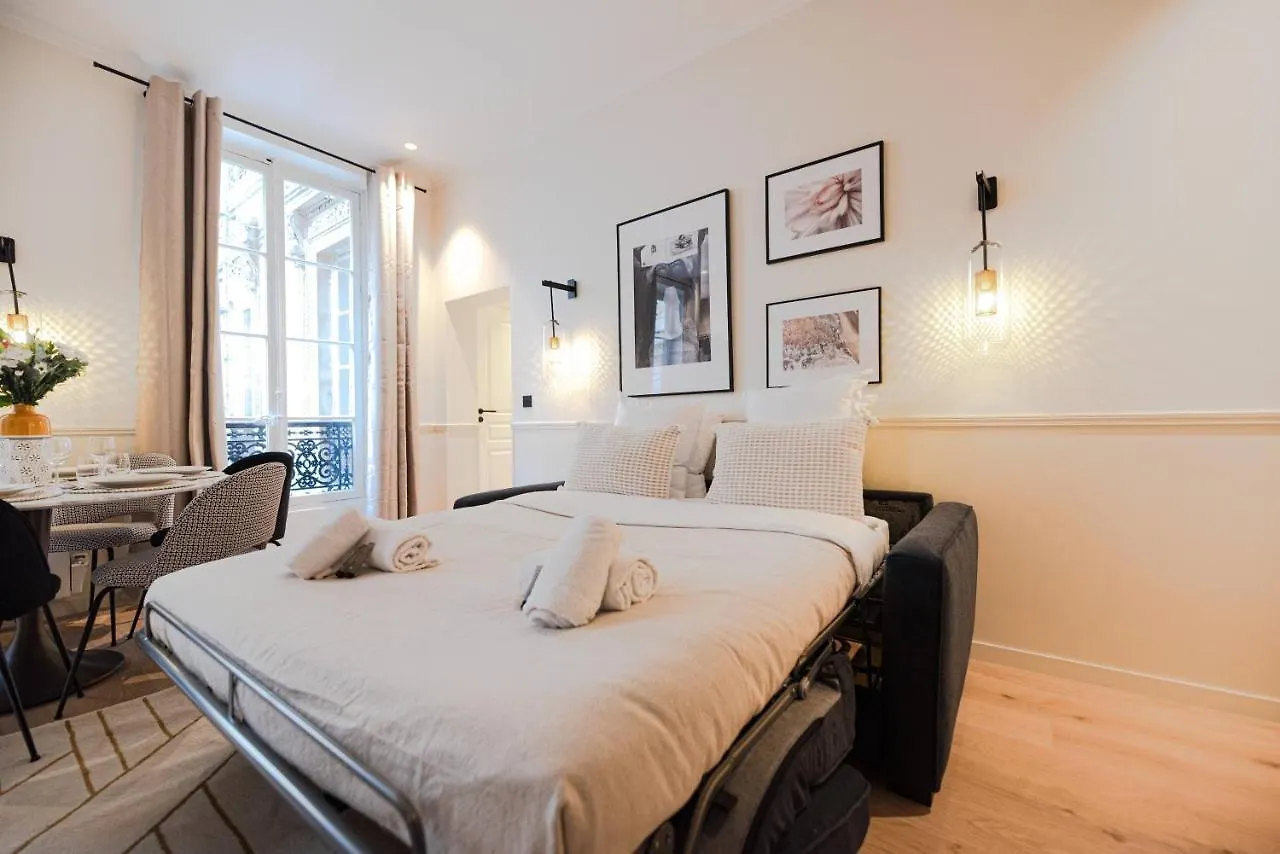 Mbm - Luxury Apartments Paris Center